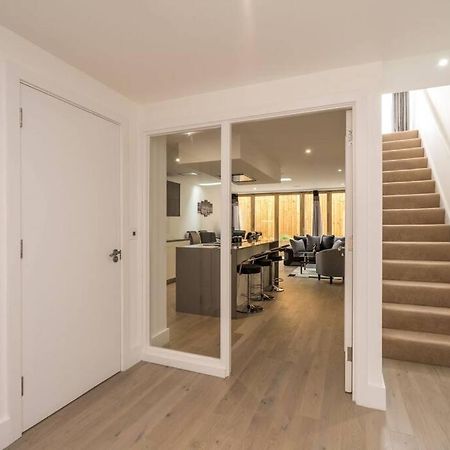 Apartmán Luxurious & Modern Townhouse In Hammersmith Londýn Exteriér fotografie