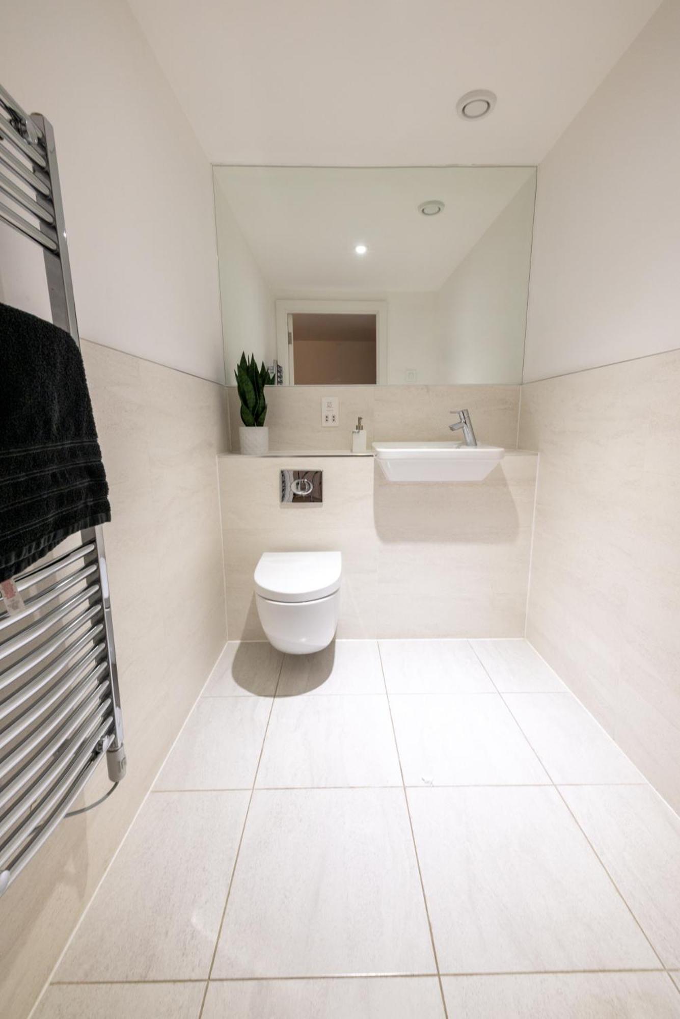 Apartmán Luxurious & Modern Townhouse In Hammersmith Londýn Exteriér fotografie